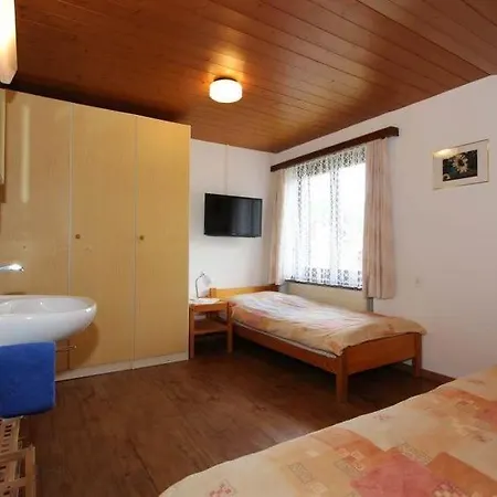 Appartement Saas-fee Sleeps 9 Wifi