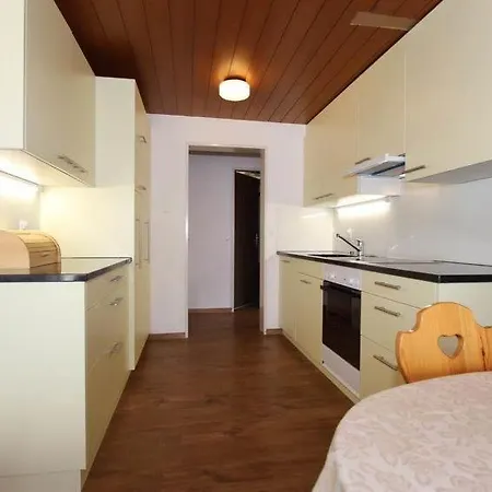 Saas-fee Sleeps 9 Wifi Appartement *